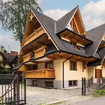 Vera Villa *