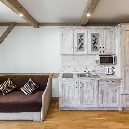 Vera * Ζακοπάνε